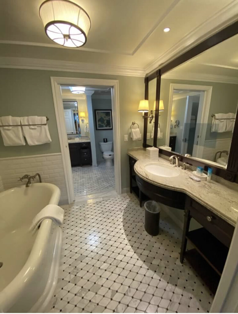 disney's grand floridian resort villa bathroom 